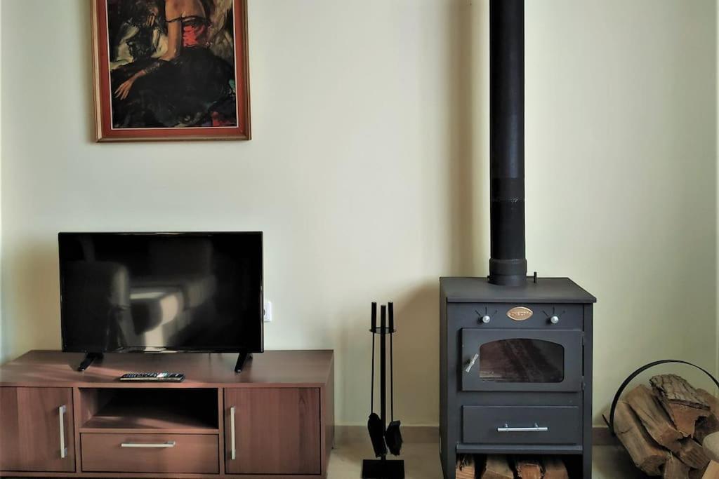 Apartament Deppy'S House Κοντά Στα Λουτρά Πόζαρ Chrysi Zewnętrze zdjęcie
